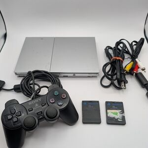 Sony PlayStation 2 PS2 Slim Console Silver SCPH-90001 Bundle